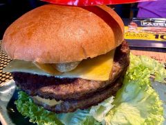 Doppelter Peter von Peter Pane